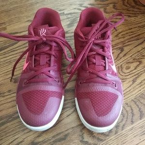 Boys Nike Tennis Shoes